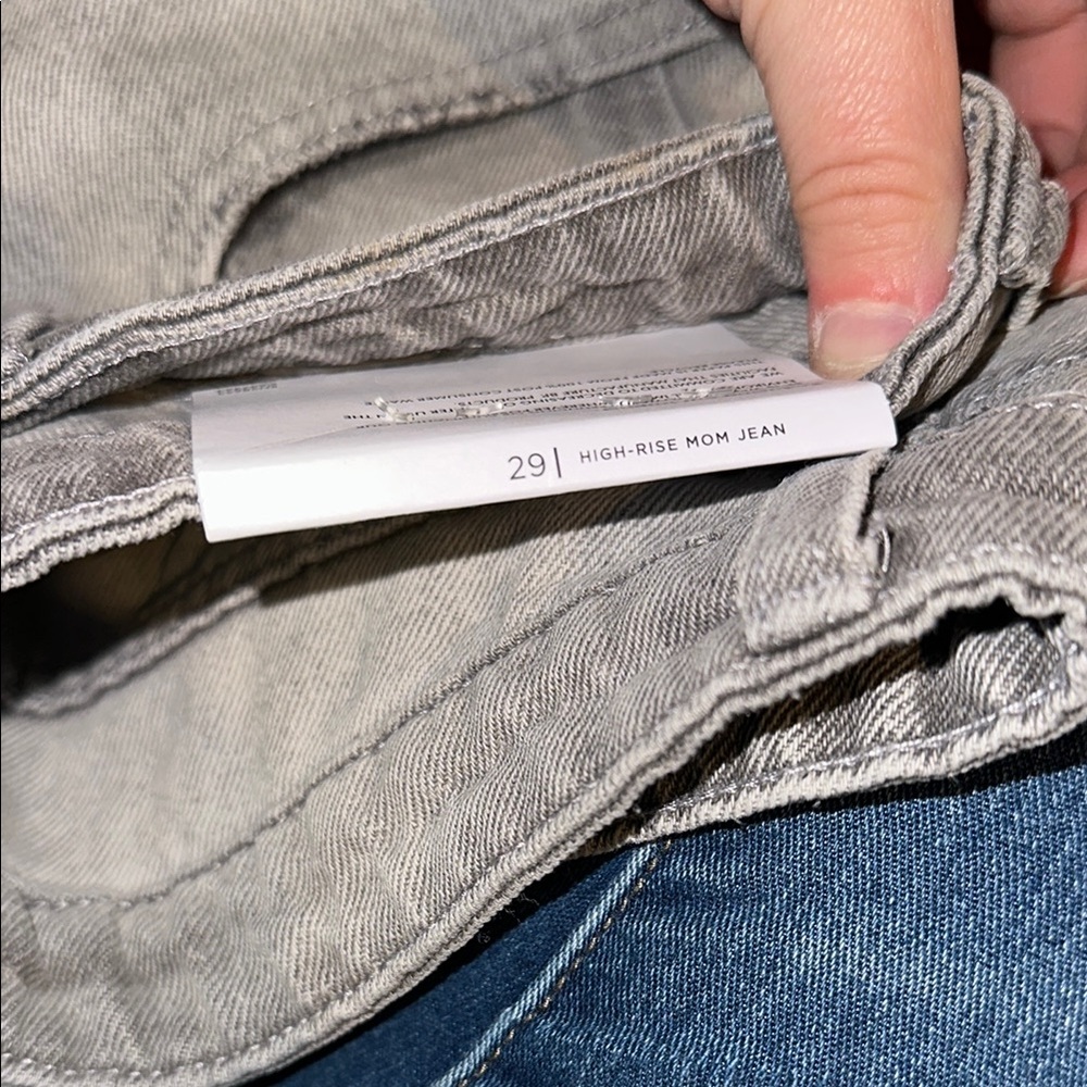 High Rise Mom Gray Ripped Jeans NWT - Picture 4 of 8